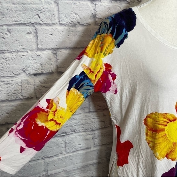 ARITZIA Babaton Bright and Bold Floral Half Sleeve Top Size Extra Small - Picture 6 of 12